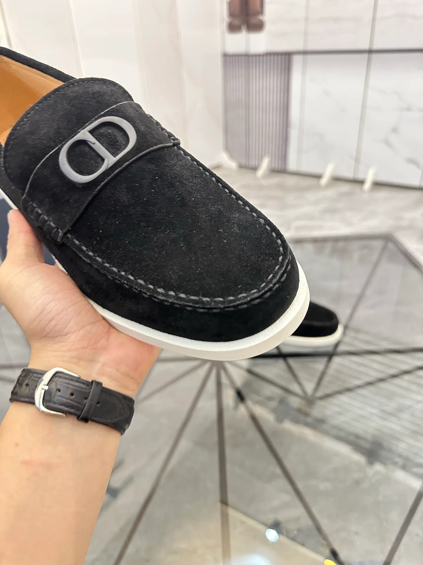 Selling men's shoes 💰: 💰P440¥ Product trademark: Dio* "Dior*" slip-on shoes Regular size: 39-44 (can be customized to 45.46) Product materials: imported nubuck leather upper, cowhide lining, original outsole. Number: 628